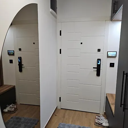 Milja Apartment *